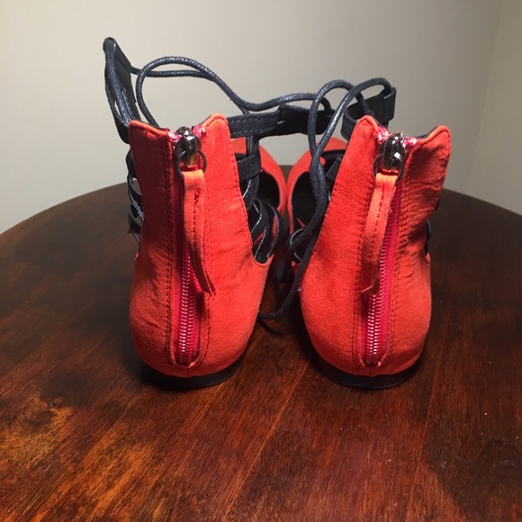 Red Ghille lace up pointed flat shoe - Picture 6 of 6